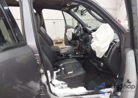 2009 Ford Escape Limited z USA, uszkodzony, nr VIN 1FMCU94719KB26586